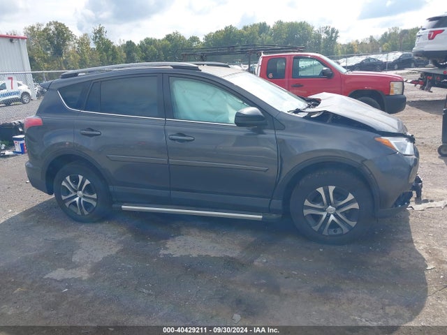 Toyota RAV4 LE 2018 2T3BFREV7JW851273 Image 13