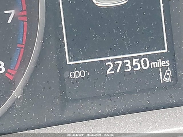 Toyota RAV4 LE 2018 2T3BFREV7JW851273 Image 15
