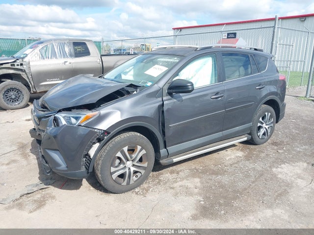 Toyota RAV4 LE 2018 2T3BFREV7JW851273 Image 2