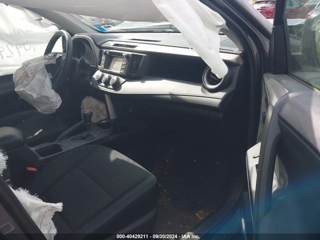 Toyota RAV4 LE 2018 2T3BFREV7JW851273 Image 5