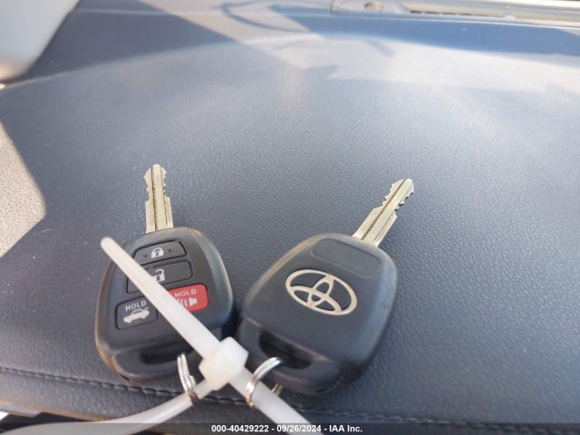Toyota COROLLA LE 2015 5YFBURHE6FP191410 Image 11
