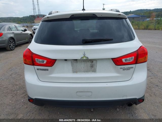 4A4AR4AU4EE005093 Mitsubishi Outlander Sport Se
