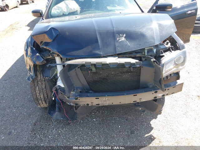 2C3CCABG5NH158720 Chrysler 300 S