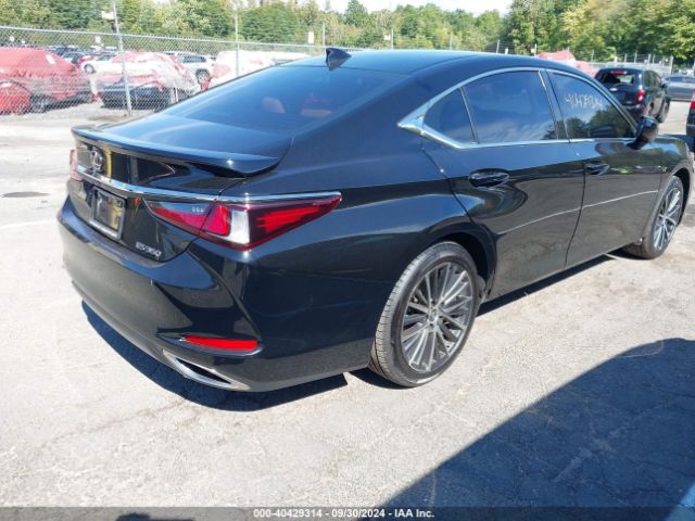 58ADZ1B14NU125977 Lexus ES 350