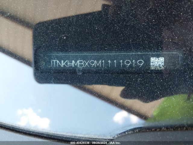 JTNKHMBX9M1111919 Toyota C-HR XLE