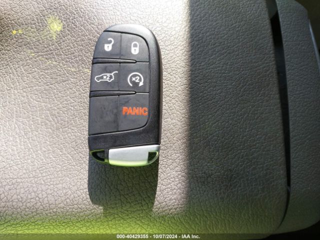 1C4RJEAG6HC731359 Jeep Grand Cherokee Laredo 4x2