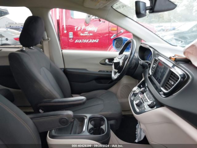 2C4RC1FG1LR105472 Chrysler Pacifica Touring