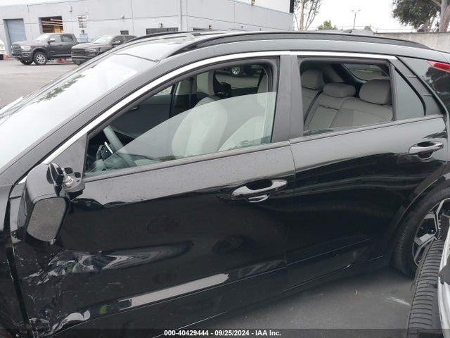KNDCR3LE7P5074167 KIA Niro Ex Touring