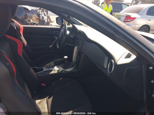 JF1ZNAA11F8712197 Scion FR-S