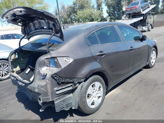 KIA FORTE LX 2017 3KPFK4A73HE131353 Image 4