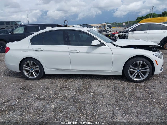 WBA8B9G51JNU97645 BMW 330I
