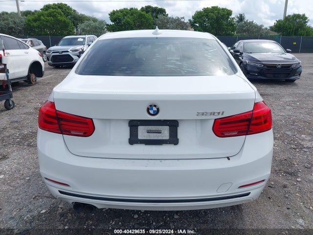 WBA8B9G51JNU97645 BMW 330I