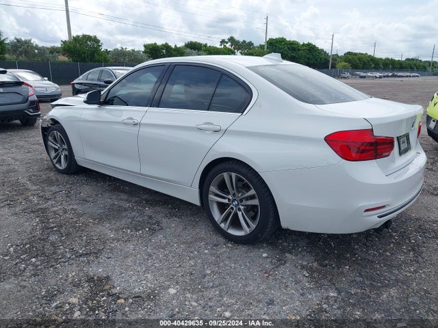 WBA8B9G51JNU97645 BMW 330I