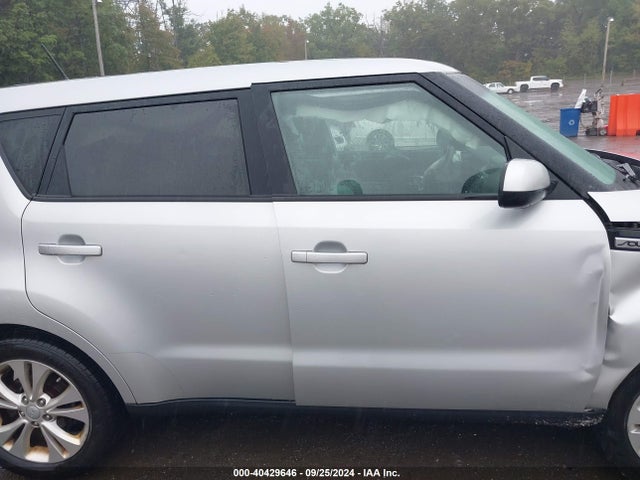KIA SOUL + 2015 KNDJP3A52F7790347 Image 14
