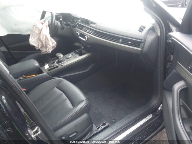 WAUGMAF41KA060575 Audi A4 40 Premium/40 Titanium Premium