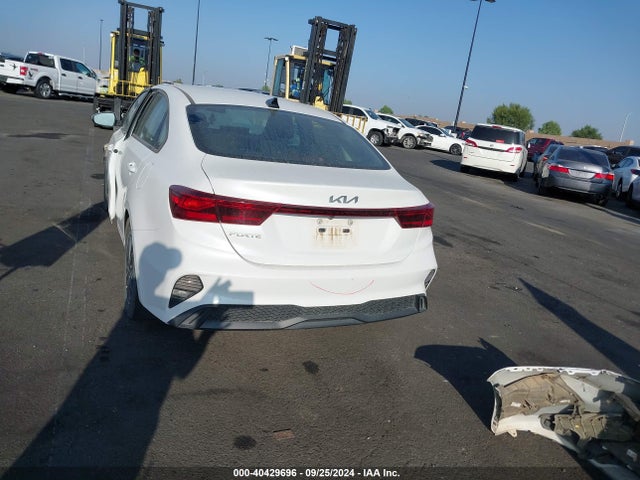 KIA Forte Lxs 2022 3KPF24AD4NE456210 Image 17