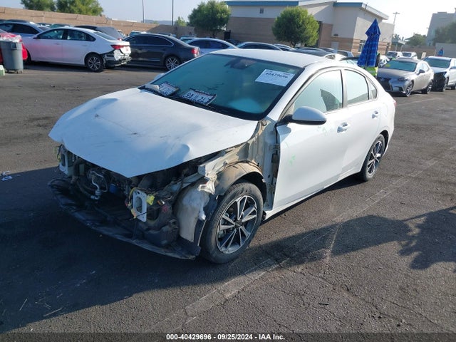 KIA Forte Lxs 2022 3KPF24AD4NE456210 Image 2