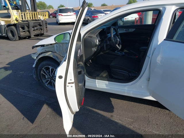 KIA Forte Lxs 2022 3KPF24AD4NE456210 Image 5