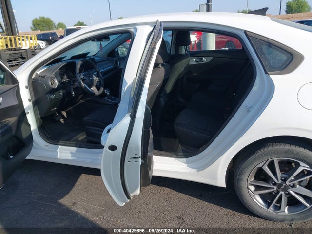 KIA Forte Lxs 2022 3KPF24AD4NE456210 Image 8