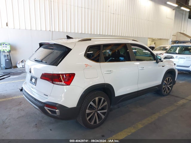 3VVLX7B20NM064027 Volkswagen Taos 1.5t Se