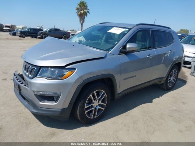 3C4NJCBB5JT500341 Jeep Compass Sun And Wheel Fwd