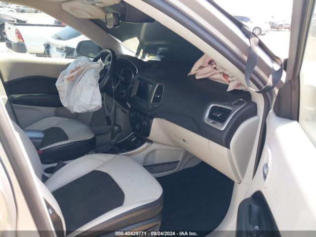 3C4NJCBB5JT500341 Jeep Compass Sun And Wheel Fwd