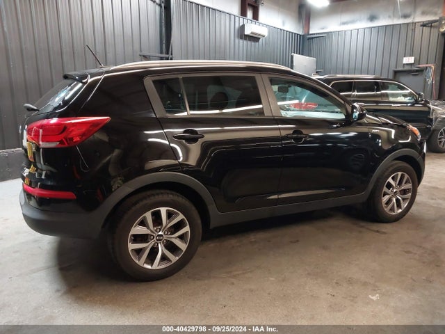 KIA Sportage Lx 2016 KNDPBCAC6G7873434 Image 4