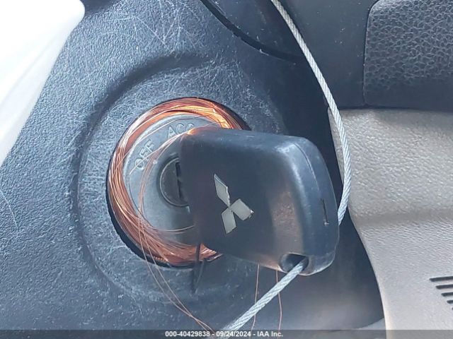 JA4AP3AUXHZ005145 Mitsubishi Outlander Sport 2.0 Es
