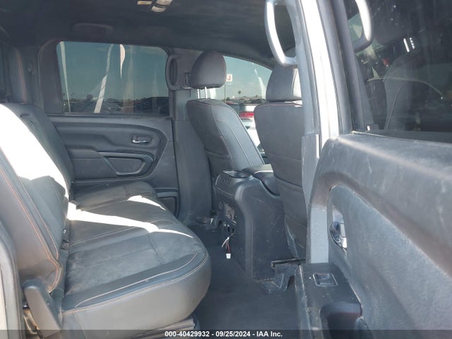 Nissan Titan Pro-4x 4x4 2024 1N6AA1ED0RN102916 Image 8
