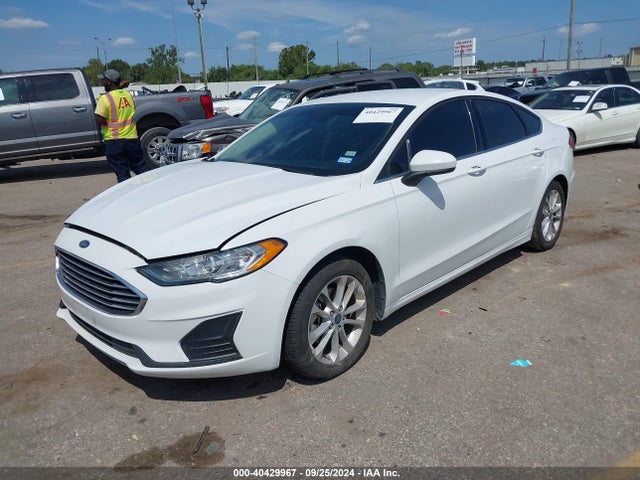 Ford FUSION SE 2020 3FA6P0HD7LR161128 Image 2