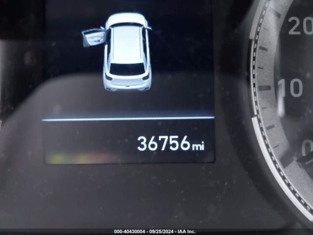 KMHRB8A38NU174757 Hyundai Venue Se