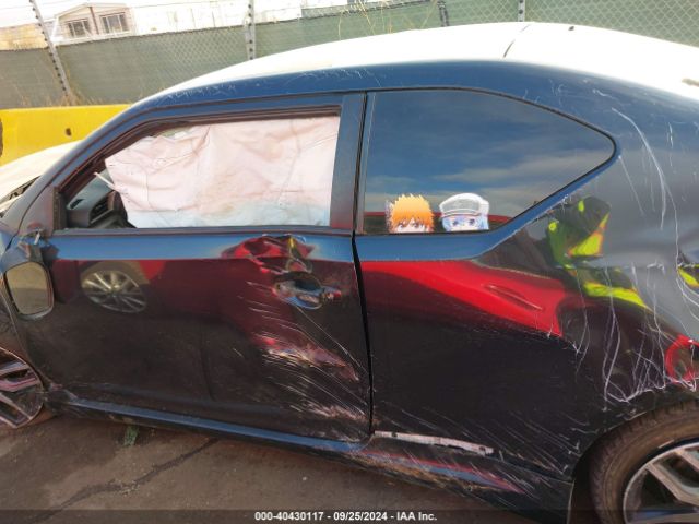 JTKJF5C75GJ017396 Scion TC