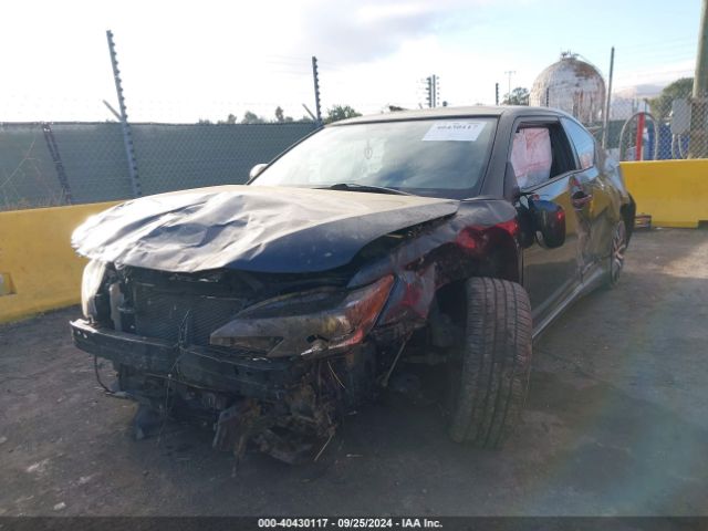 JTKJF5C75GJ017396 Scion TC