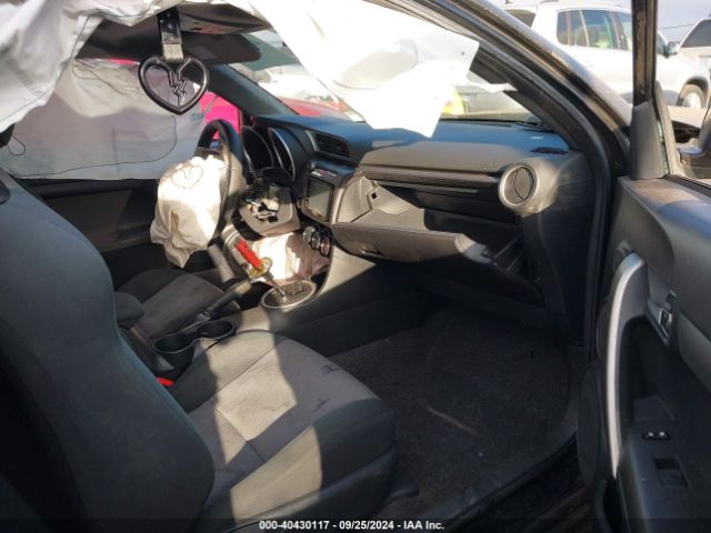JTKJF5C75GJ017396 Scion TC
