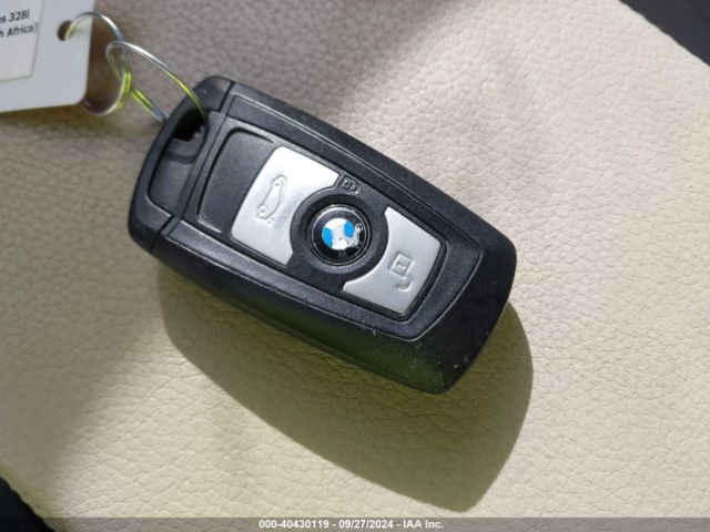 WBA3B3G55FNR87701 BMW 328i Xdrive