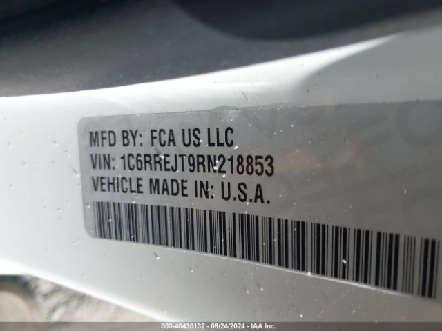 1C6RREJT9RN218853 RAM 1500 Laramie  4x2 5'7 Box