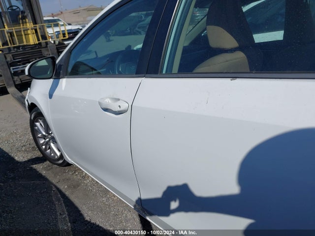 Toyota Corolla Le Plus 2015 5YFBURHE0FP267803 Image 14