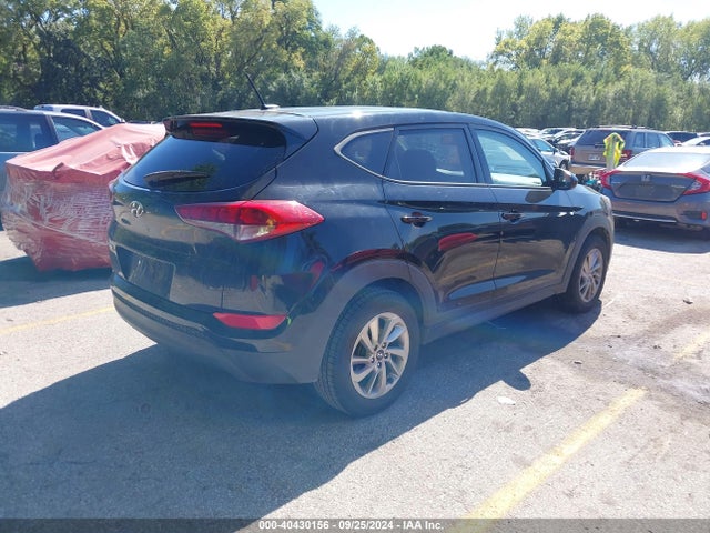 Hyundai TUCSON SE 2017 KM8J23A40HU538960 Image 4