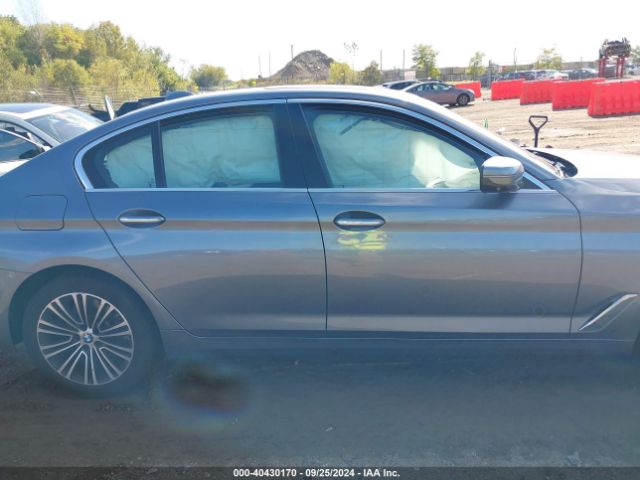 WBAJA7C36HG906251 BMW 530i Xdrive