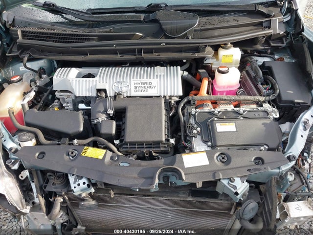 JTDKN3DUXF1892530 Toyota Prius Three