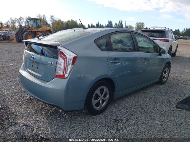 JTDKN3DUXF1892530 Toyota Prius Three