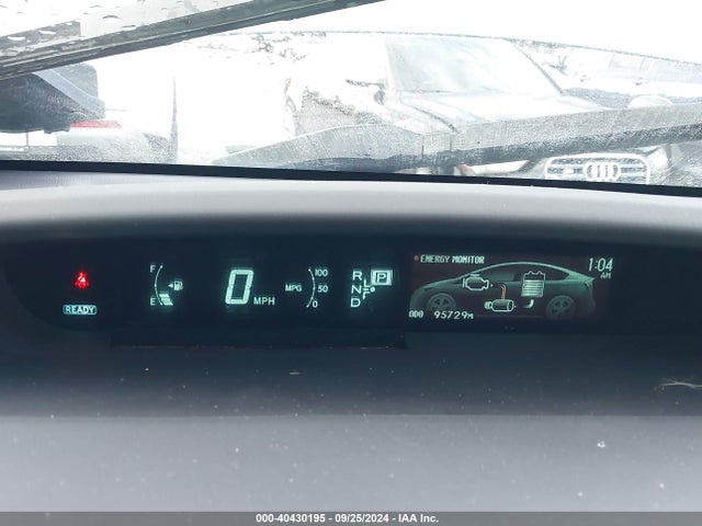 JTDKN3DUXF1892530 Toyota Prius Three