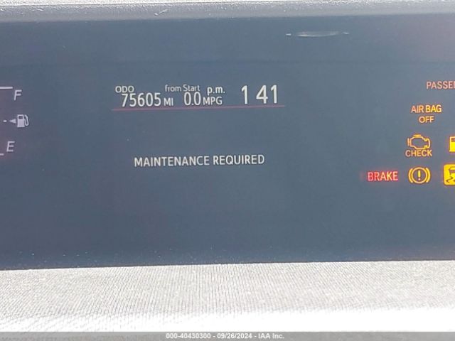 JTDKDTB38F1101845 Toyota Prius C One