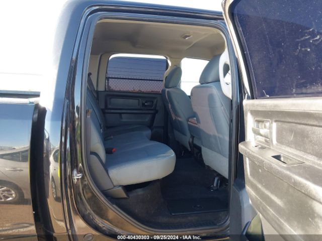 3C6UR5CL3HG718232 RAM 2500 Tradesman  4x4 6'4 Box