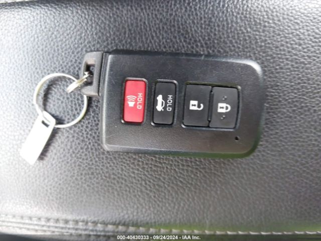 2T1BURHE8HC777335 Toyota Corolla Xse