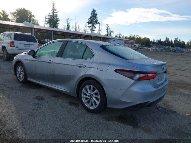 Toyota CAMRY LE 2024 4T1C11AKXRU900602 Image 3