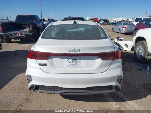 Продажа на аукционе авто 2024 Kia Forte Lxs, vin: 3KPF24AD5RE821399, номер лота: 40430343