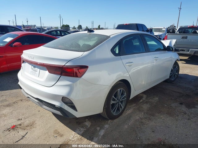 Продажа на аукционе авто 2024 Kia Forte Lxs, vin: 3KPF24AD5RE821399, номер лота: 40430343