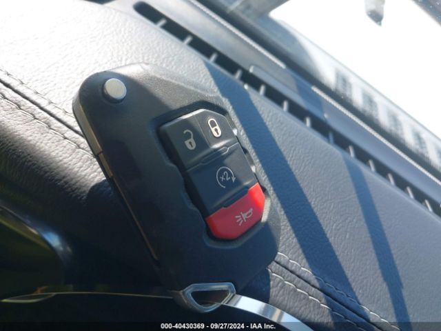 1C4HJXEN7KW504932 Jeep Wrangler Unlimited Sahara 4x4