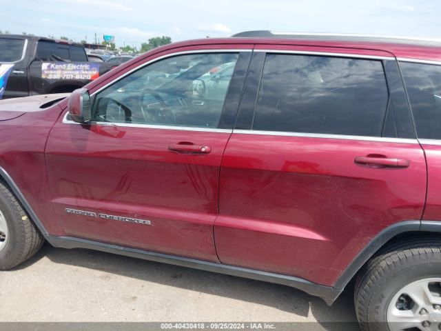 1C4RJEAG7HC827050 Jeep Grand Cherokee Laredo 4x2